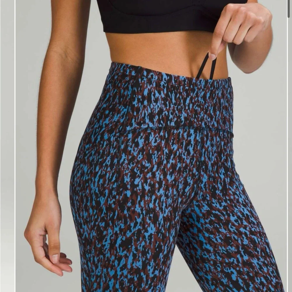 Lululemon Swift Speed High-Rise Tight 28” - Picture 5 of 10